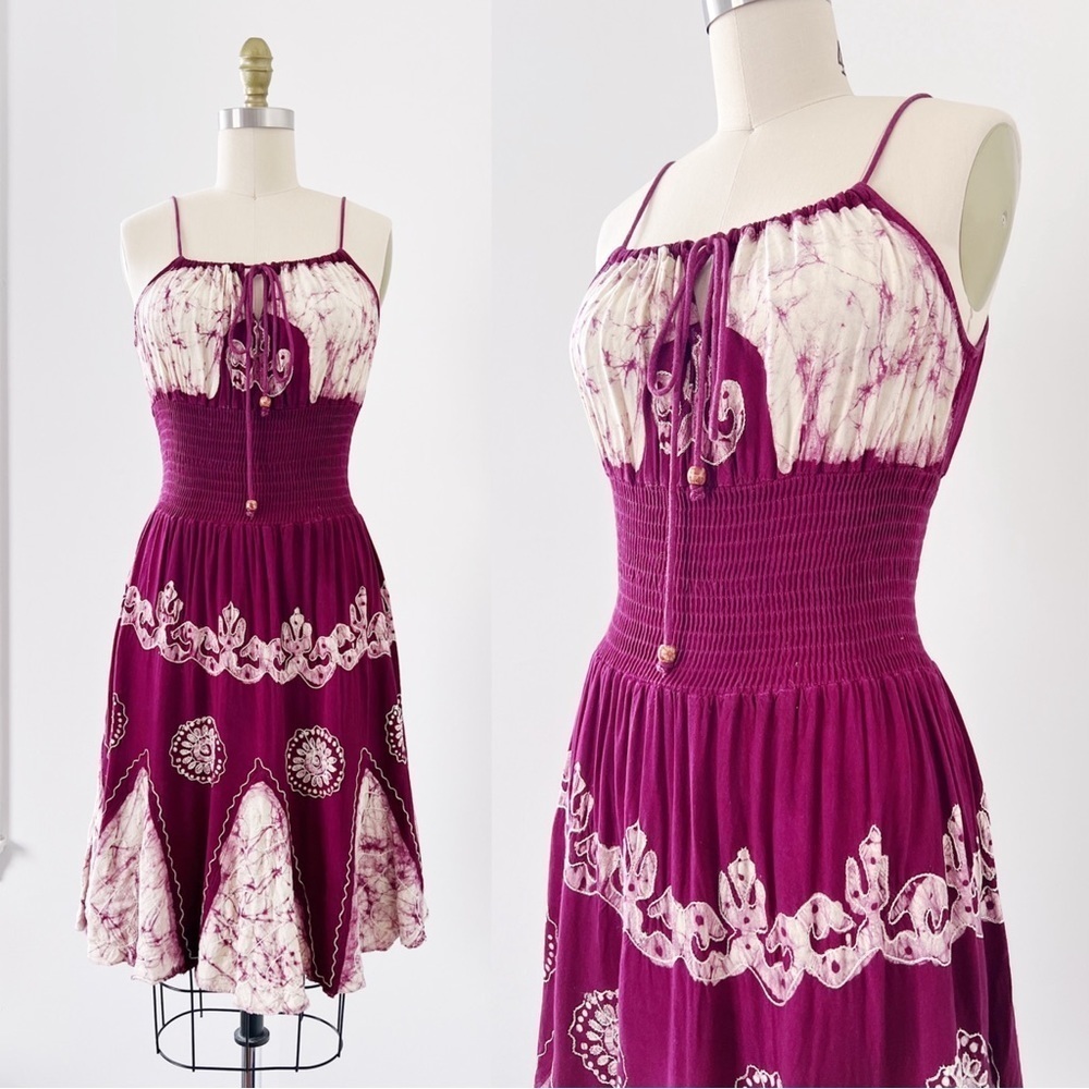 vintage • 70s batik dyed sundress smocked maroon white embroidered rayon boho